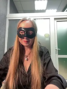 B i r d i e online show from November 6, 2025, 7:20 am