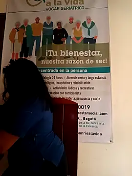 Snapshot of ANDREA-10_ chatting on February 6, 2026, 1:47 pm ANDREA-10 online show from February 6, 2026, 1:47 pm