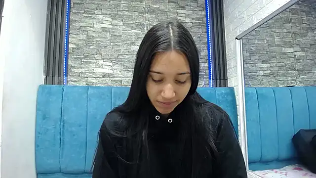 Lil Rose2006 online show from February 5, 2026, 1:05 pm