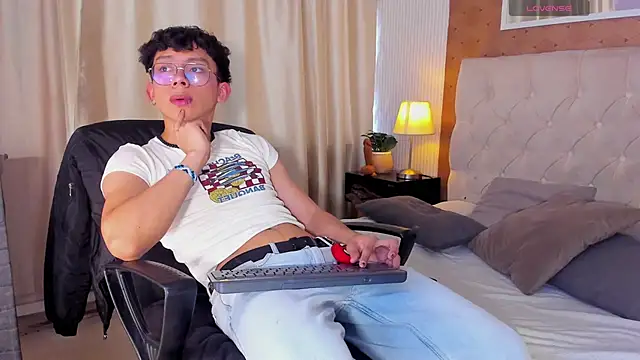 liam twiink online show from January 14, 2026, 8:03 pm