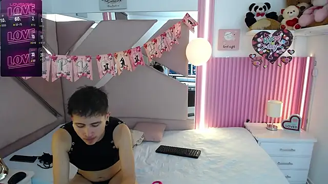 Snapshot of oblivionlove chatting on February 20, 2026, 1:33 pm oblivionlove online show from February 20, 2026, 1:33 pm