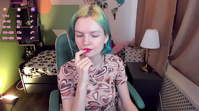 Snapshot of Lika_Sky chatting on March 3, 2026, 6:08 am Lika Sky online show from March 3, 2026, 6:08 am