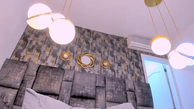 LolaJenkinss online show from October 7, 2025, 5:26 am