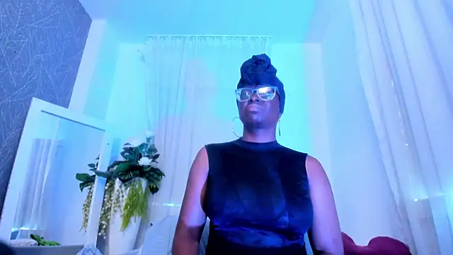 LolaJenkinss online show from October 15, 2025, 1:22 pm