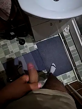 Foxbiker online show from April 12, 2026, 9:31 pm