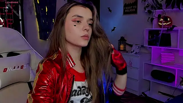 CharmingVixen online show from October 29, 2025, 8:32 pm