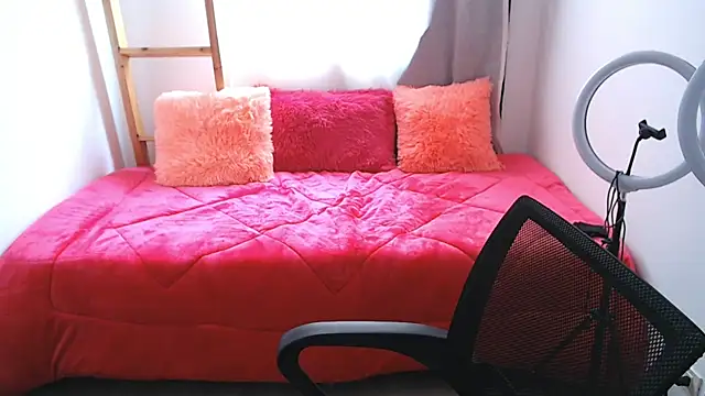 brendasantos 77 online show from October 3, 2025, 2:03 pm