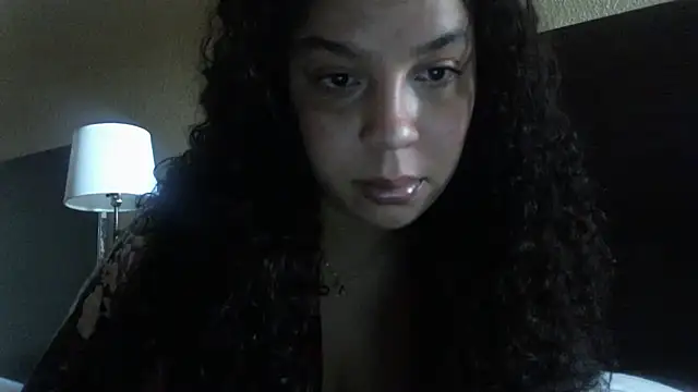 Snapshot of lotuzpetals chatting on November 15, 2025, 5:31 pm lotuzpetals online show from November 15, 2025, 5:31 pm