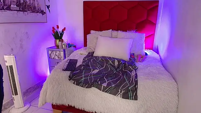 Snapshot of EvaGoddess_ chatting on November 30, 2025, 3:05 pm EvaGoddess online show from November 30, 2025, 3:05 pm