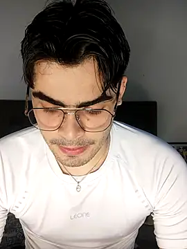 Snapshot of Mason_grey chatting on November 1, 2025, 9:50 pm Mason grey online show from November 1, 2025, 9:50 pm