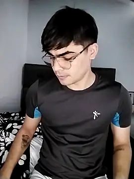 Snapshot of Mason_grey chatting on November 7, 2025, 12:27 pm Mason grey online show from November 7, 2025, 12:27 pm