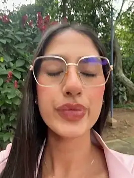 Julieta Duque online show from December 17, 2025, 7:42 pm