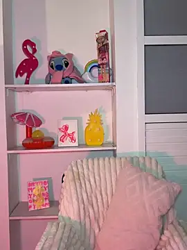 Julieta Duque online show from February 5, 2026, 12:37 am