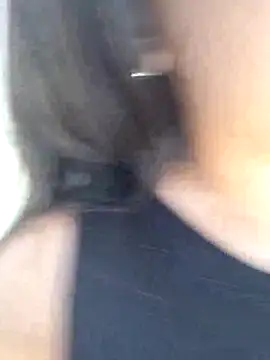 daniela crozee  online show from September 29, 2025, 8:13 pm