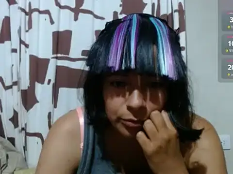 Acelinrose online show from May 24, 2026, 1:43 am