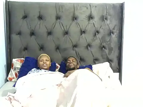 Snapshot of Dandelion_enigman chatting on October 20, 2025, 6:25 am Dandelion enigman online show from October 20, 2025, 6:25 am