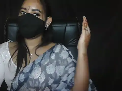 Anusree-Sexy online show from April 18, 2026, 7:07 pm