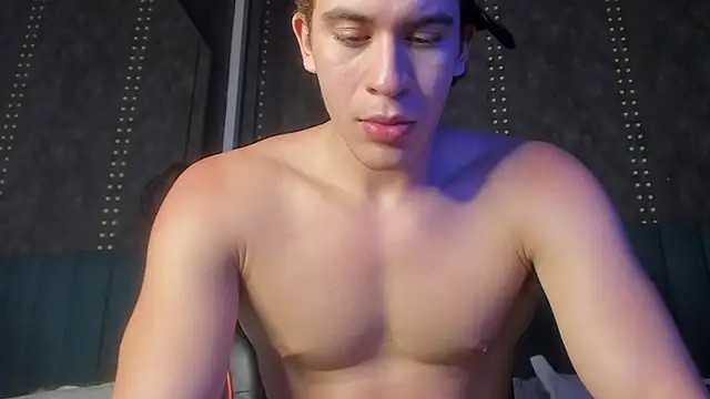 Snapshot of KAEL_BROWN chatting on September 23, 2025, 4:26 am KAEL BROWN online show from September 23, 2025, 4:26 am