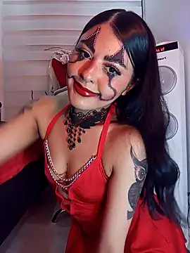 ValeNiitaLuv online show from November 1, 2025, 12:01 am