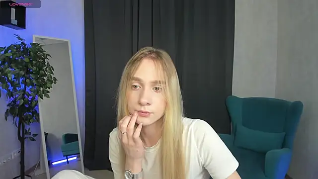 mellisadream online show from September 26, 2025, 1:42 am