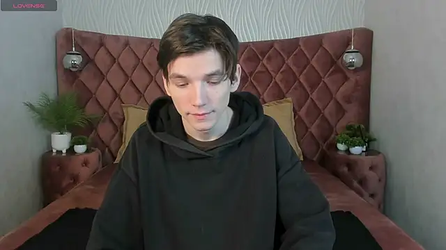 alfred joness online show from October 22, 2025, 6:46 am