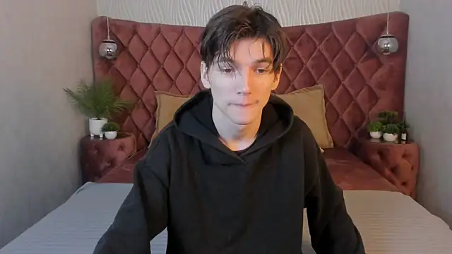 alfred joness online show from October 28, 2025, 6:50 am