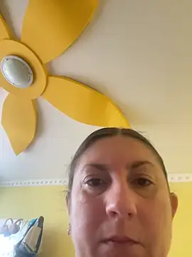 oksana1990 online show from October 1, 2025, 6:19 am