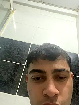 astoperaa online show from September 29, 2025, 4:01 pm