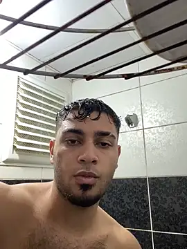 astoperaa online show from November 29, 2025, 1:25 pm