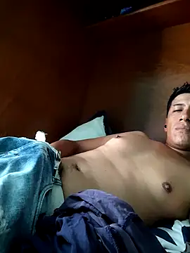 Snapshot of Carlos27hot chatting on September 20, 2025, 4:08 pm Carlos27hot online show from September 20, 2025, 4:08 pm