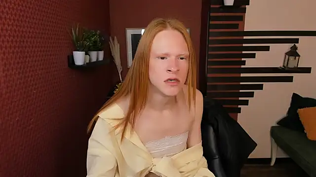 ChloeValentinee online show from October 24, 2025, 12:45 pm