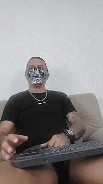 MaximoHall86 online show from October 31, 2025, 11:55 am