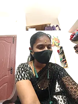 Snapshot of Tamil_Yalini12 chatting on April 19, 2026, 11:20 am Tamil Yalini12 online show from April 19, 2026, 11:20 am