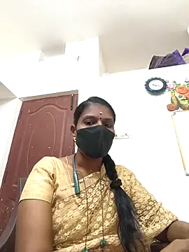 Snapshot of Tamil_Yalini12 chatting on April 28, 2026, 4:45 pm Tamil Yalini12 online show from April 28, 2026, 4:45 pm