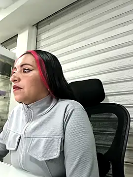 Alisson Stonee online show from April 2, 2026, 12:30 am