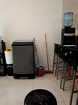 Ashleymilf47 online show from October 22, 2025, 10:37 am