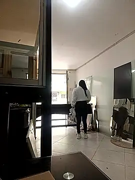  Luna-1 online show from October 10, 2025, 6:07 pm