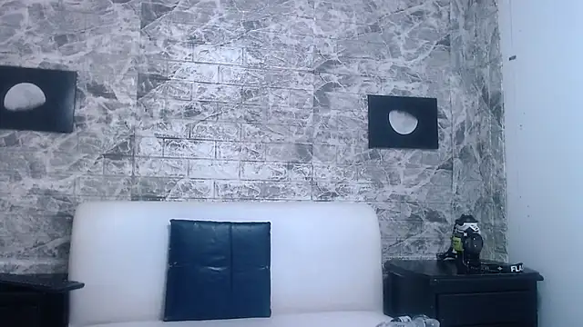 marcus hans  online show from October 13, 2025, 12:05 pm