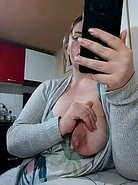 Snapshot of Mommygetnaughty chatting on December 1, 2025, 9:53 pm Mommygetnaughty online show from December 1, 2025, 9:53 pm