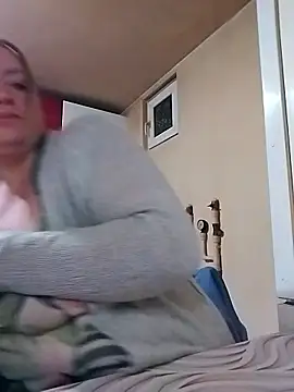 Snapshot of Mommygetnaughty chatting on January 5, 2026, 10:46 pm Mommygetnaughty online show from January 5, 2026, 10:46 pm