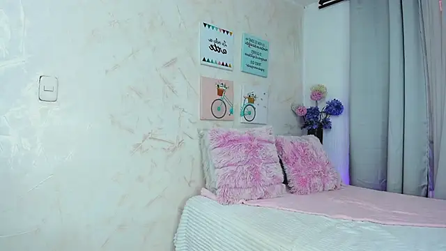 aly-cooperr online show from November 5, 2025, 12:49 pm