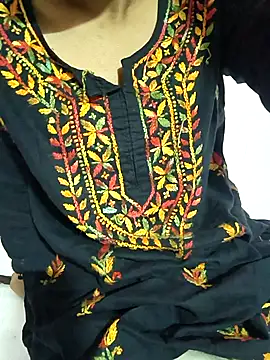 anayahotty online show from October 7, 2025, 11:35 pm