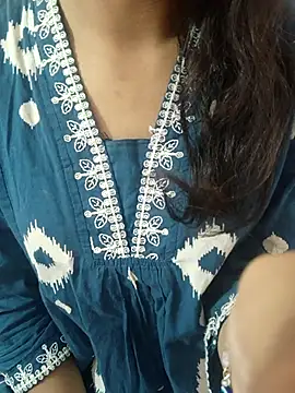 anayahotty online show from October 18, 2025, 4:52 pm