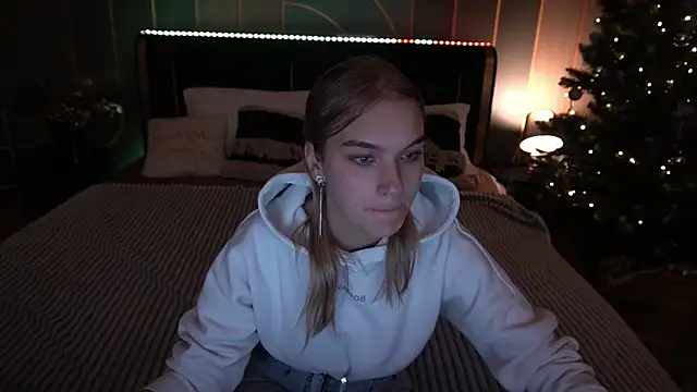 AlinaLiii online show from December 19, 2025, 7:15 am