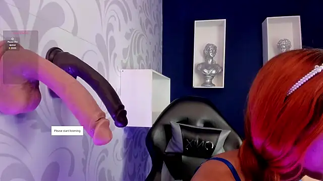 Kelseyfoxy  online show from October 8, 2025, 7:44 pm