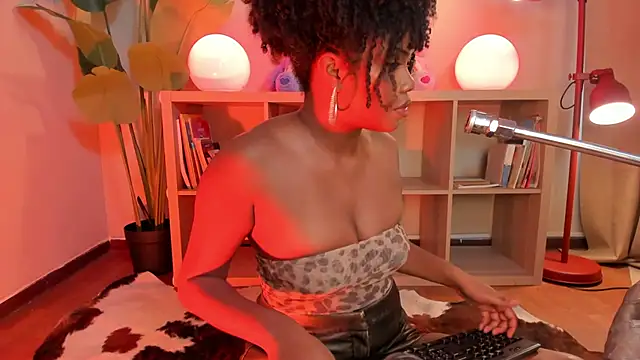 kehlannis  online show from February 13, 2026, 7:54 pm