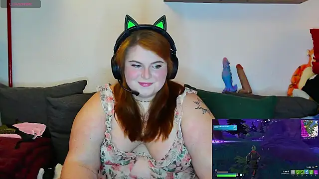 Snapshot of Chrissiosaurus chatting on October 24, 2025, 5:53 pm Chrissiosaurus online show from October 24, 2025, 5:53 pm