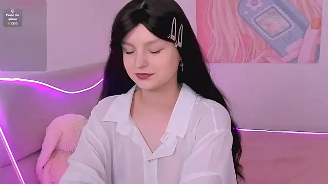 AishaAysitt online show from December 2, 2025, 9:14 am