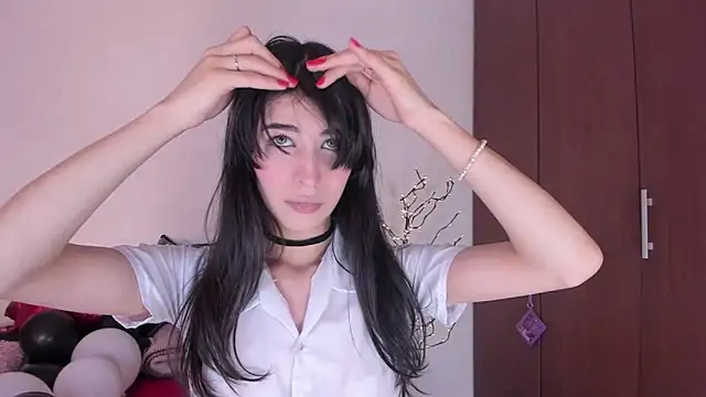 Snapshot of ScarlettRosetti chatting on January 18, 2026, 1:42 am ScarlettRosetti online show from January 18, 2026, 1:42 am