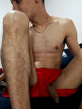 LATINO27CM online show from October 13, 2025, 2:33 am